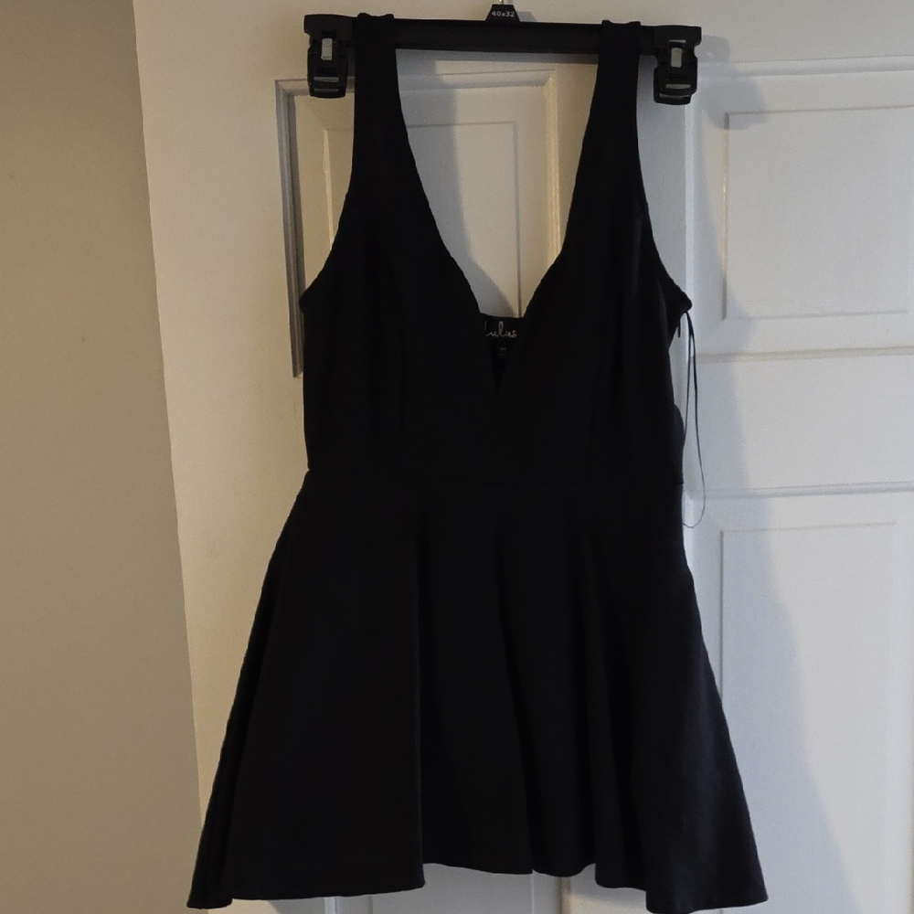 Lulu's Classic Black V-Neck Dress